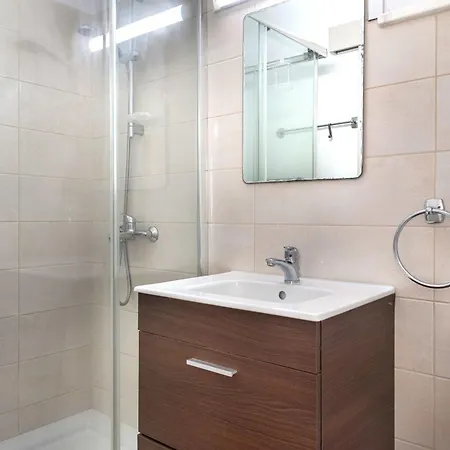 Phaedrus Living Harbour Heights شقة لارنكا