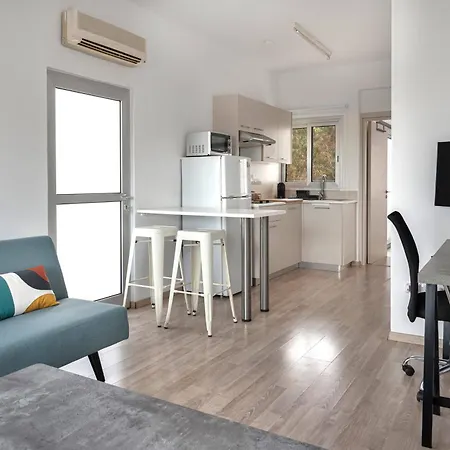 Phaedrus Living Harbour Heights דירה *