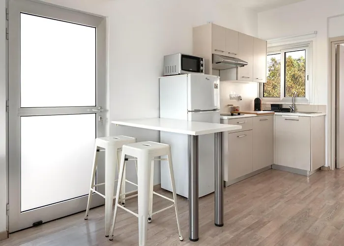 Phaedrus Living Harbour Heights Apartamento *